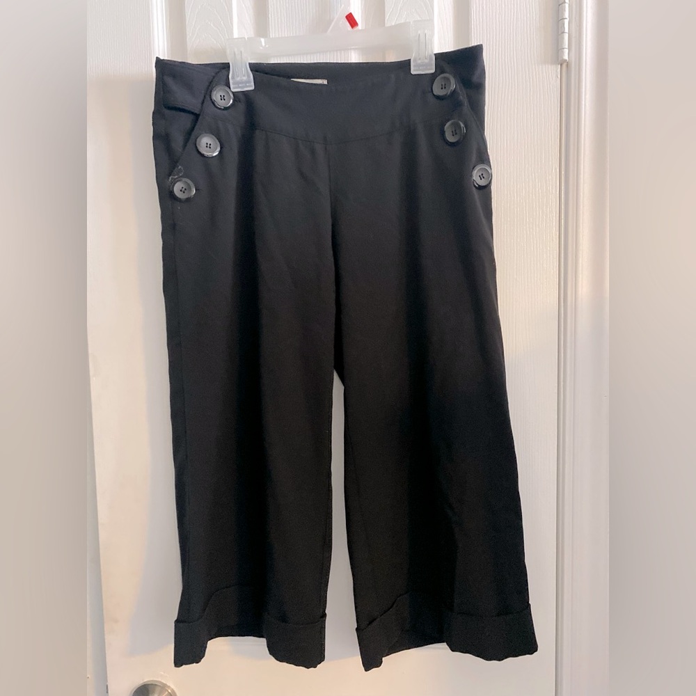 Guess capri pants